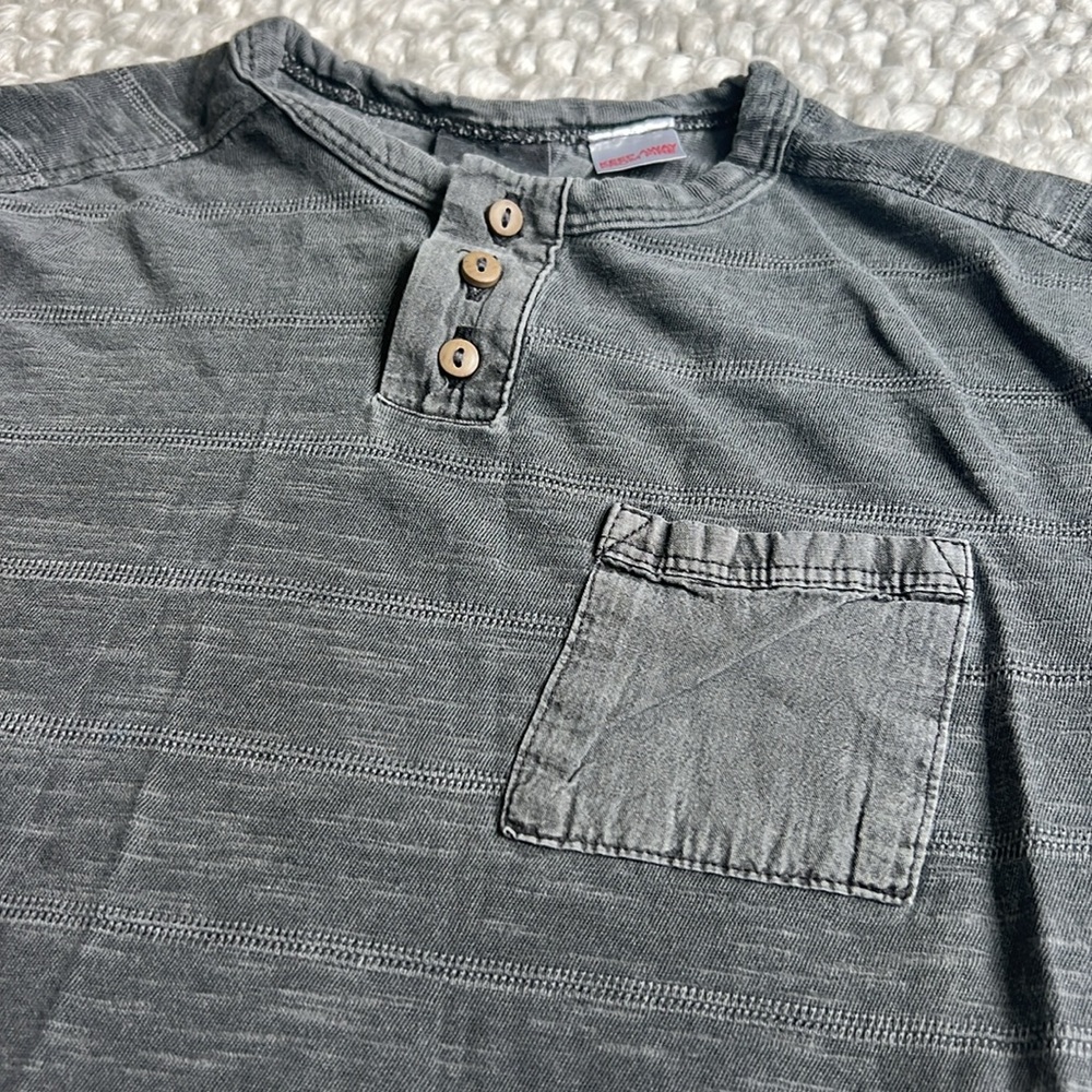 Zara button tshirt gray 2-3 - Picture 2 of 5